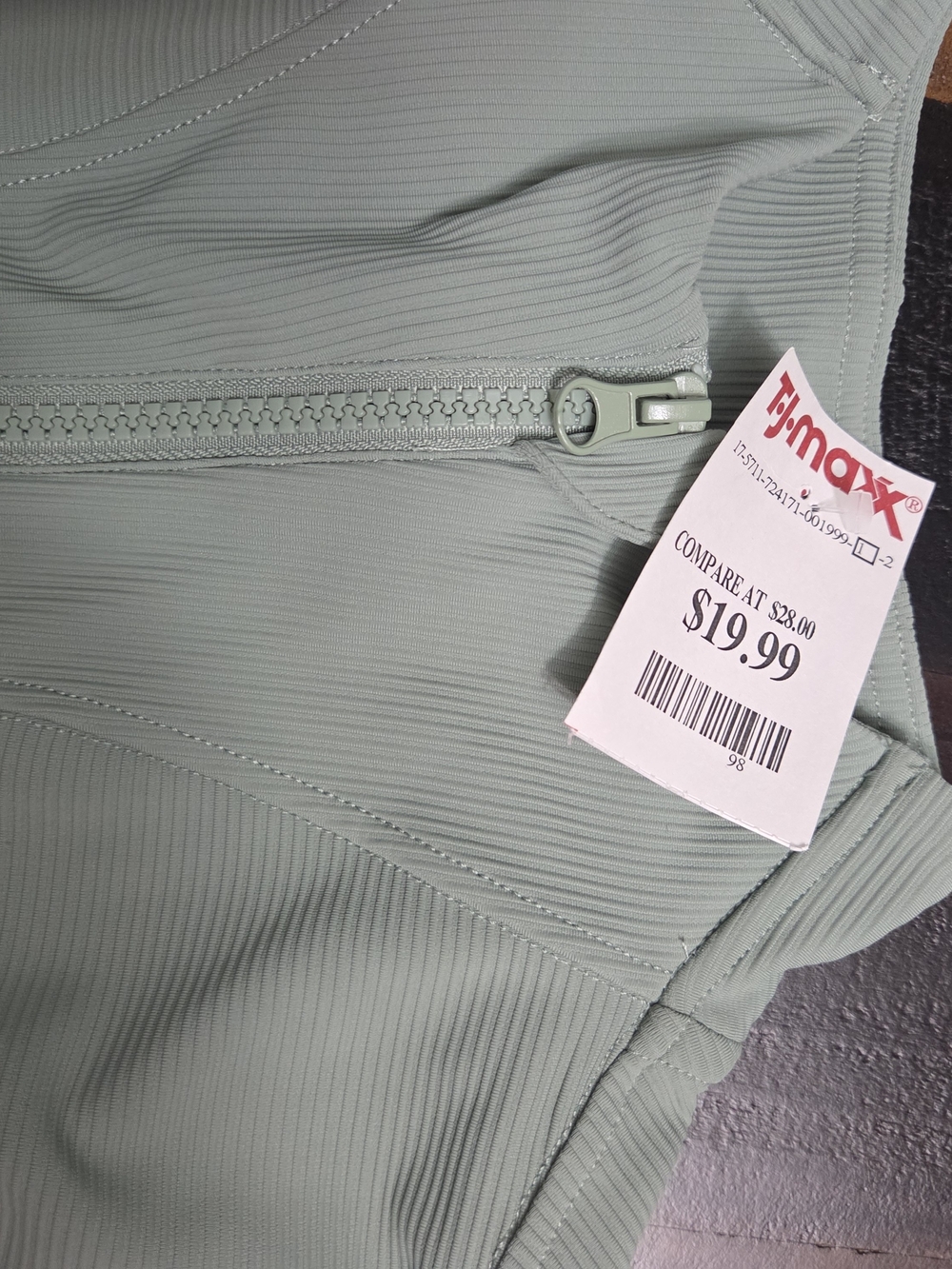 Women's Cropped Half-Zip Long-Sleeve Top - Picture 7 of 8